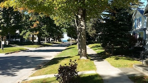 A short walk to the beach (photo taken from the front yard)!