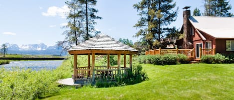 Gazebo on the edge of the Salmon River with views of the Sawtooth Mountains 