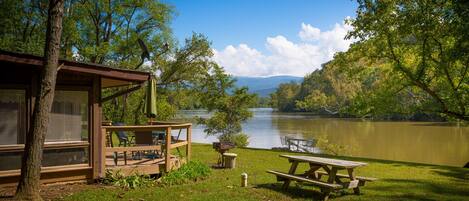 Misty River Retreat is right on the Shenandoah River