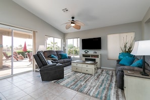 Great room with reclining loveseats and chair‼️