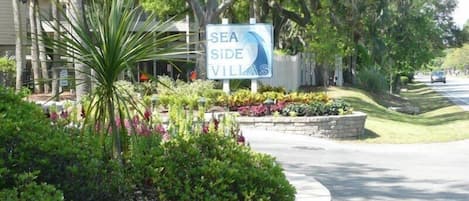 Welcome to SeaSide Villas