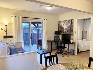 Living room, view to outdoor paio