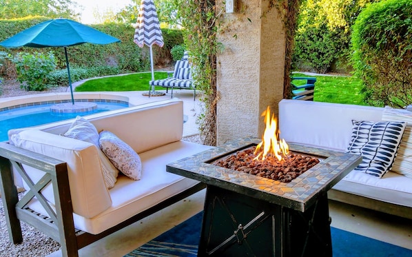 Enjoy the cooler evenings in front of the fire pit, in your private resort!