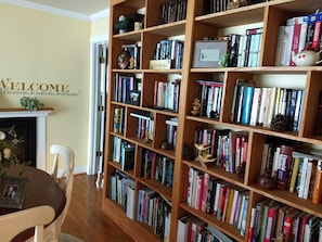 Front Entrance library/dining room