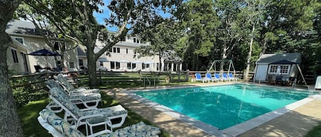 Classic Vineyard architecture, relax in a chaise by the heated pool