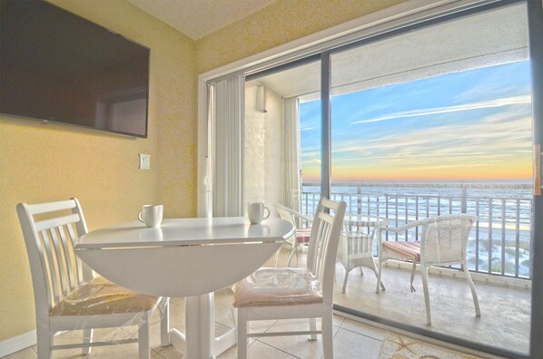 Take in this condo's amazing ocean view over breakfast, lunch, or dinner!