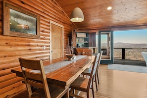 Dining table for 6 and view!