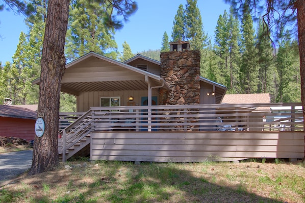 Street view of cabin