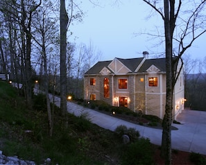 VIEW OF THE FRONT OF EAGLEROCK AT DUSK
