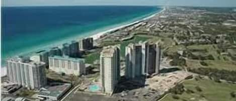 Arial view of our location with beautiful views of the Gulf, Bay & Destin li