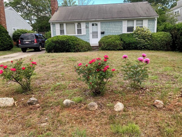 Driveway room for multiple cars