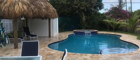 Newly built pool with Hot tub and Tiki Hut
