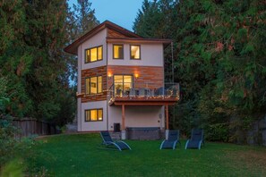 Unique modern home right on the lake.