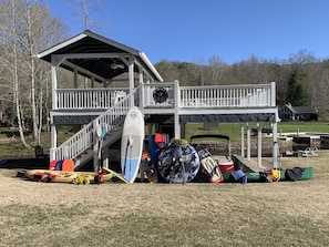 !! ALL TOYS INCLUDED! SUP, Canoe, Kayak, Tube, Skis, Wakeboard, Jackets, Mat…