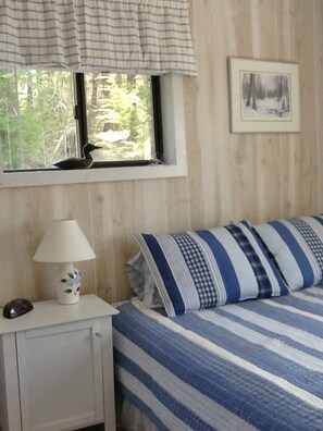 Queen bed in second bedroom