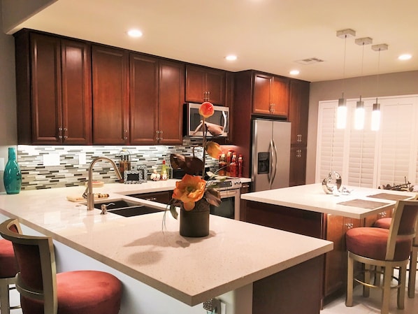 Fully -Equipped Kitchen with Everything You'd Need to Prepare a Fabulous Meal! 