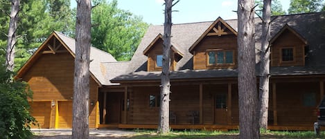 Luxury Log Home Vacation