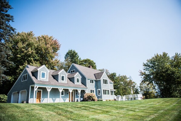 A picturesque home, right in the heart of Stowe!