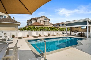 Enjoy New Pool and Cabana