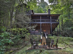 Fire Pit steps from water