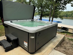 Brand new hot tub!!