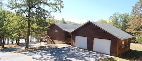 Lake front log home 