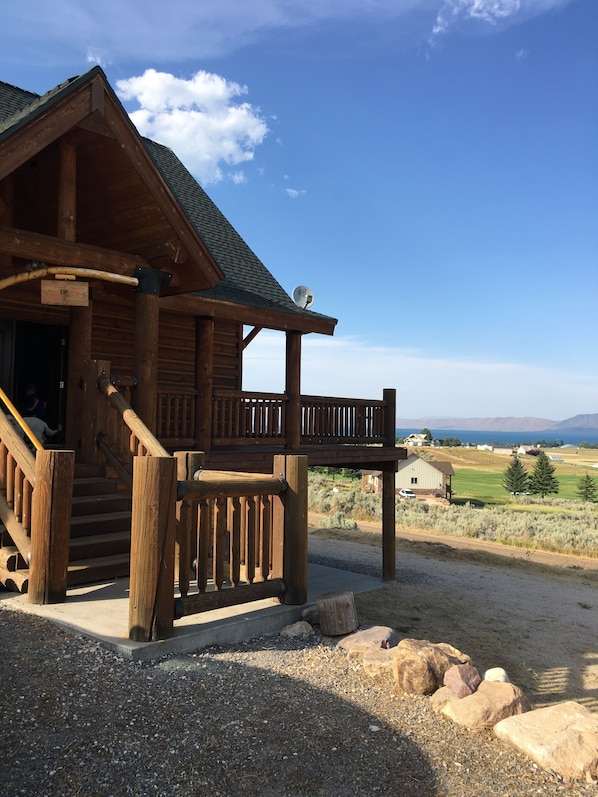 Dreamy log cabin, peaceful, relaxing atmosphere