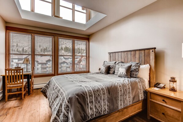 Queen bed and view.