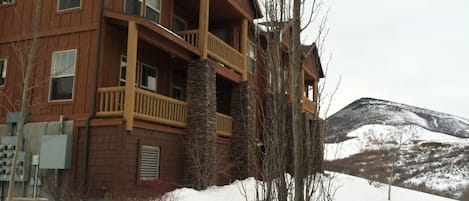 Foxbay Condo- our unit is on top floor overlooking mountains & Jordanelle