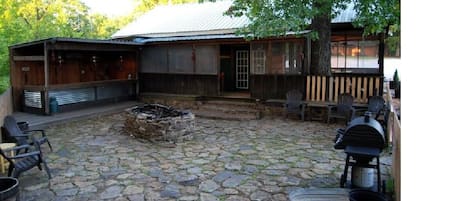 Rock Porch with Bar