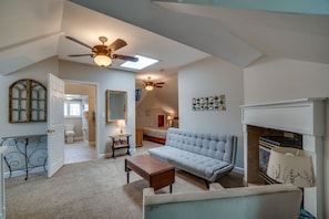 Edwards Suite