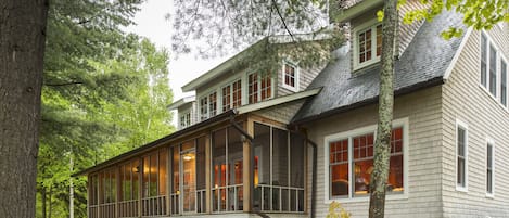 Sala Architect designed Lake Superior cottage