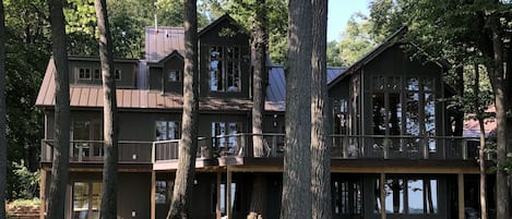 Lakeside view  of Deer Path