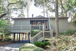 This stand alone cottage has parking underneath to accommodate 2 vehicles.