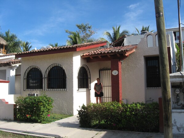 Front of Casa