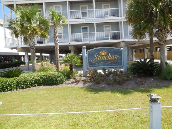 Sunchase is 1 1/2 miles from main intersection, easy walking to restaurants,ect 