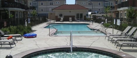 Beautiful pool, large hot tub and kiddie pool