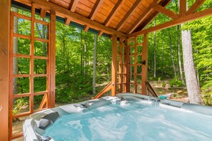 Splish Splash Relax: 🧘 unwind in the hot tub. 