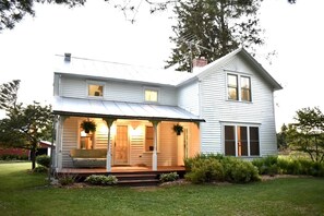 A great front porch for sitting…