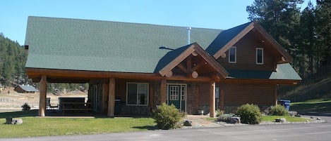 Spring Creek Cabin