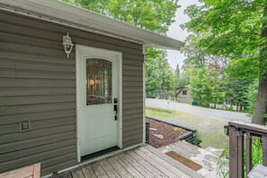Key pad door entry