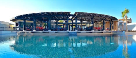 Club house pool