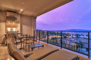 Amazing sunset views from the lanai.