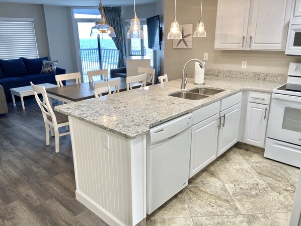 Full kitchen