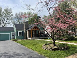 1616 East Elm north side of home