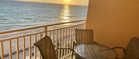 Our Splash 305E balcony is the place to be for incredible sunsets!