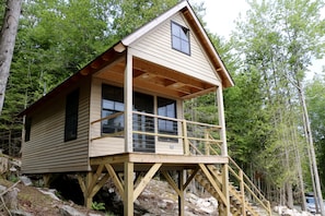 Bunk House, 4 beds and bath