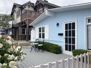 Brand new deck adds to nautical theme and to the perfect San Clemente vibe. 