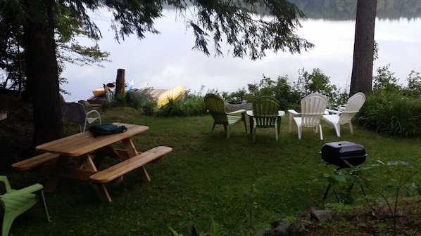 Lakeside at the Everymoon! with New Picnic Table, Lawn Chairs, Fire Pit,BBQ GriL