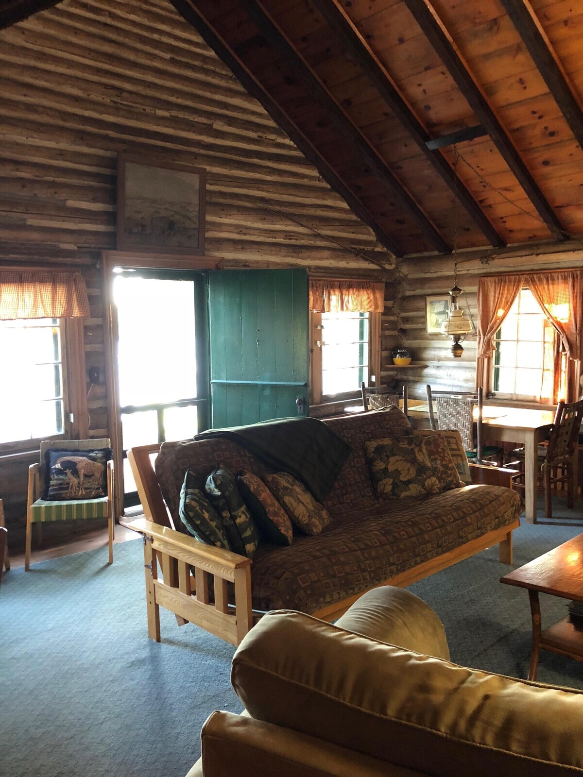 Main Image